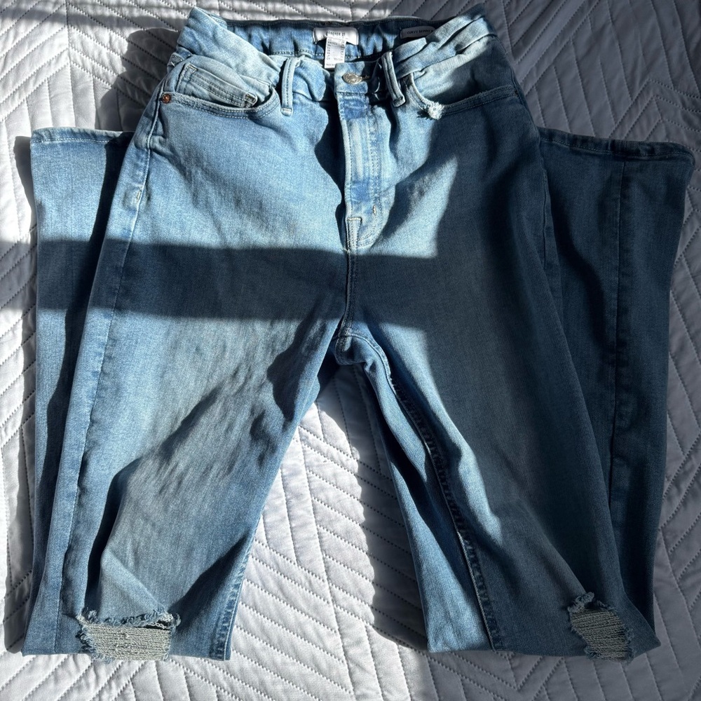 Flare Knee-Distressed Light Wash Blue Jeans